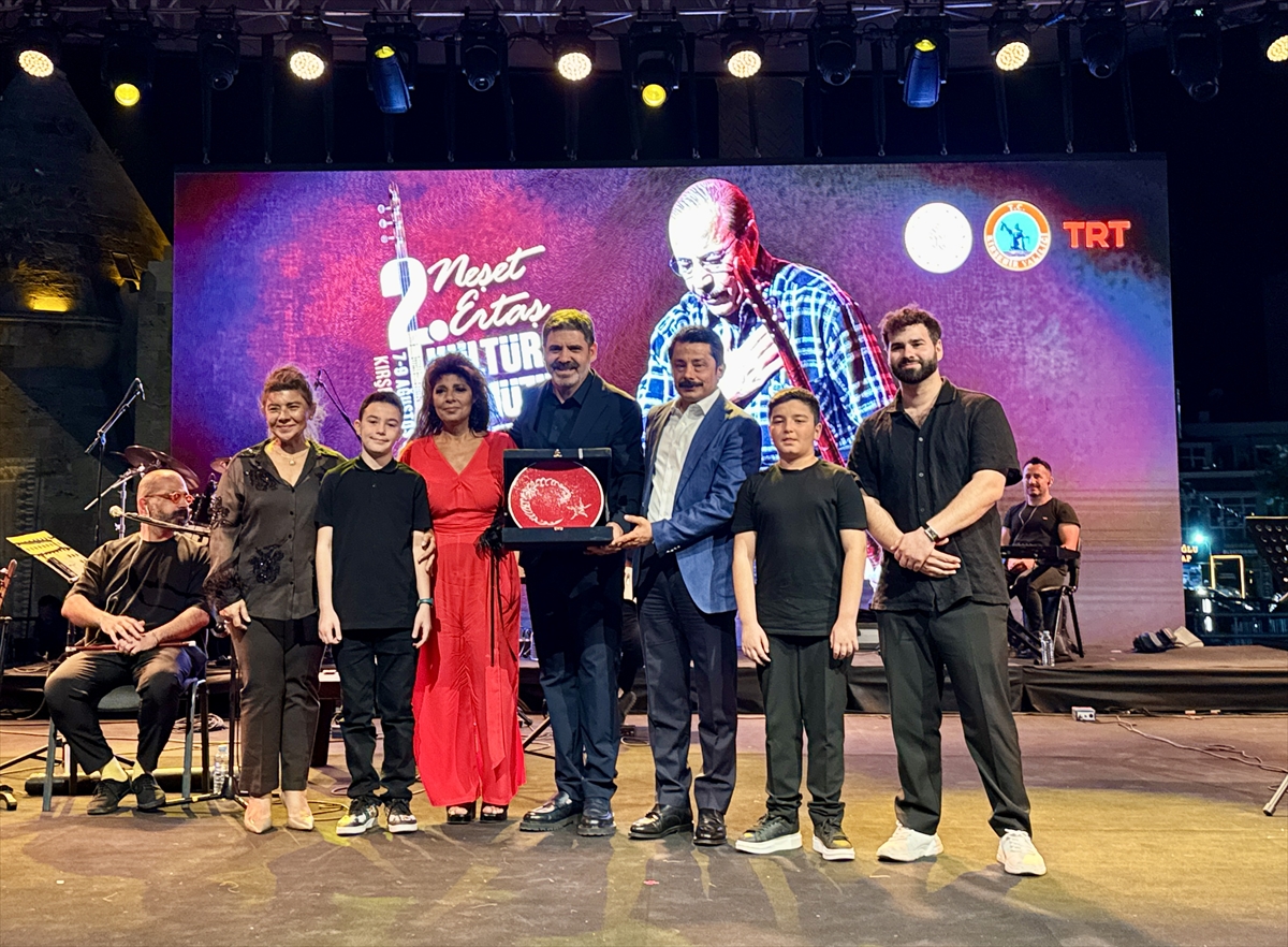 Kırşehir'de 2. Neşet Ertaş Kültür ve Müzik Festivali tamamlandı