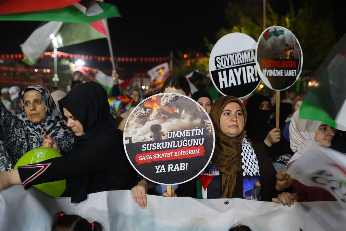 Filistin Konvoyu aktivistleri Mardin'de miting düzenledi