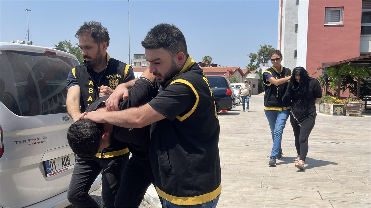 Adana'da mezarlıkta telefon hırsızlığına 4 tutuklama