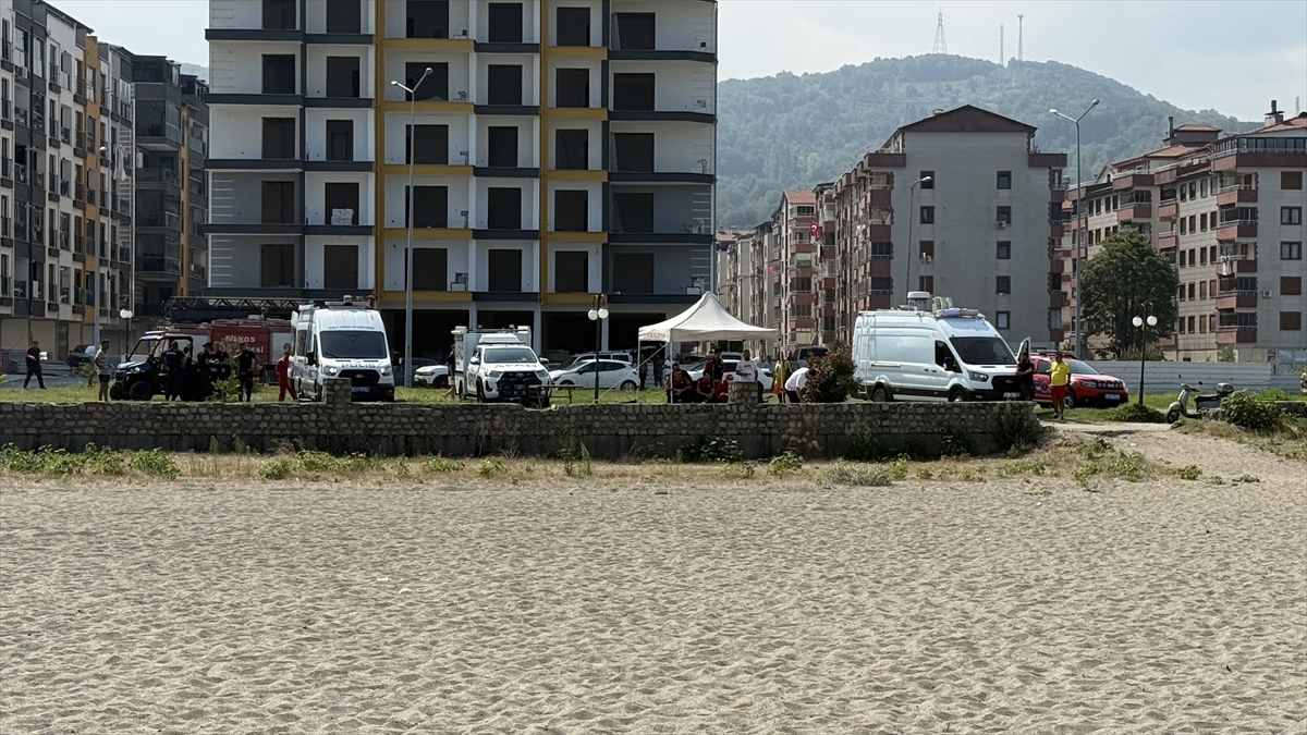 M.Ş.: Zonguldak'ta denizde kaybolan 16 yaşındaki çocuk aranıyor