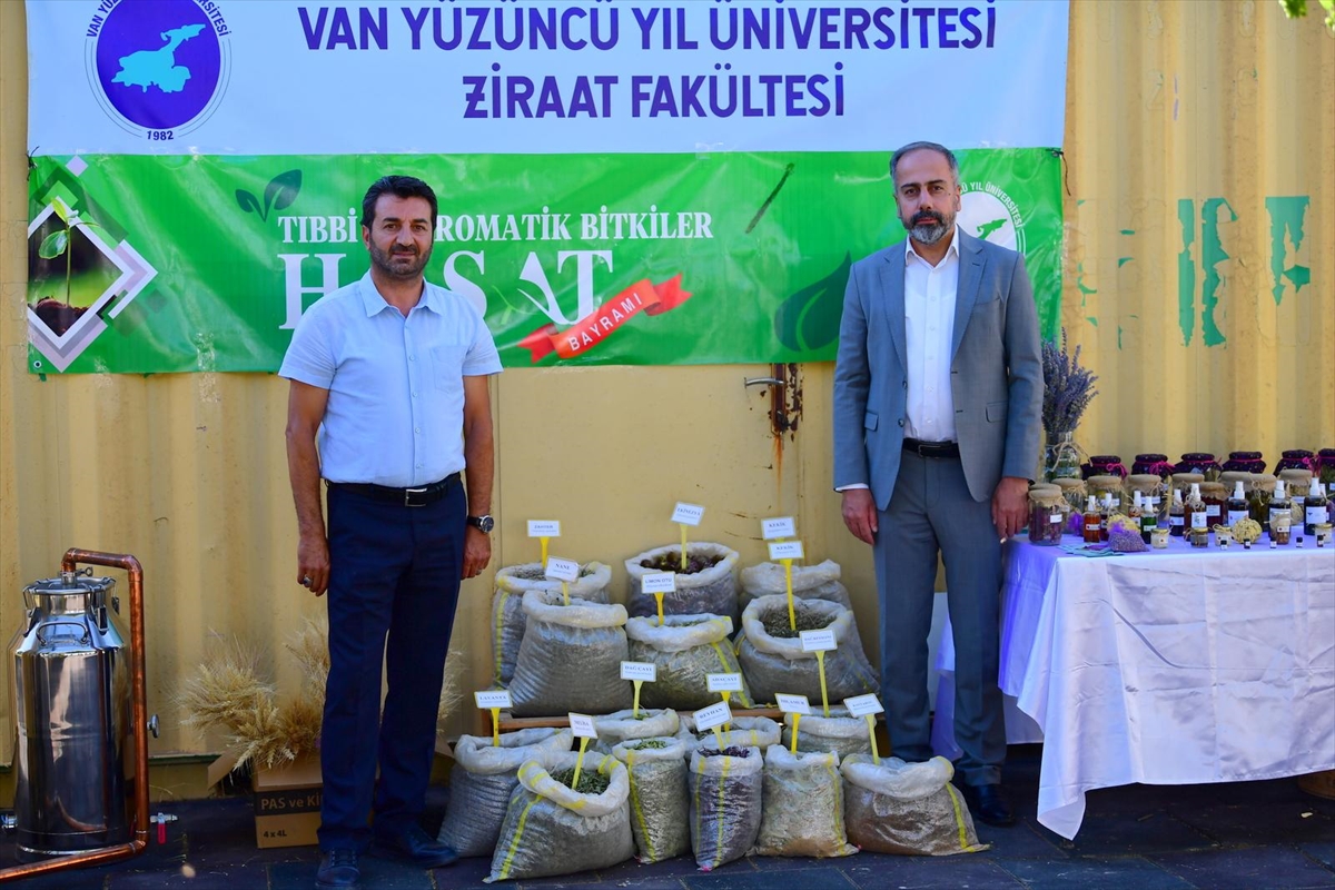 Van YYÜ Rektörü Şevli: Tıbbi Bitkiler Bahçesi Van için yeni simge