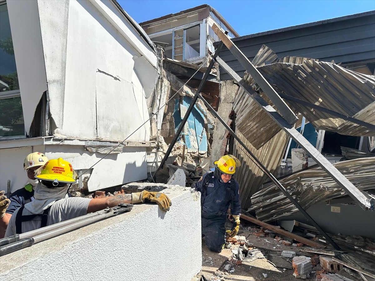 GÜNCELLEME 5 - Kolombiya'daki 7,4 büyüklüğündeki depremde 111 kişi hayatını kaybetti