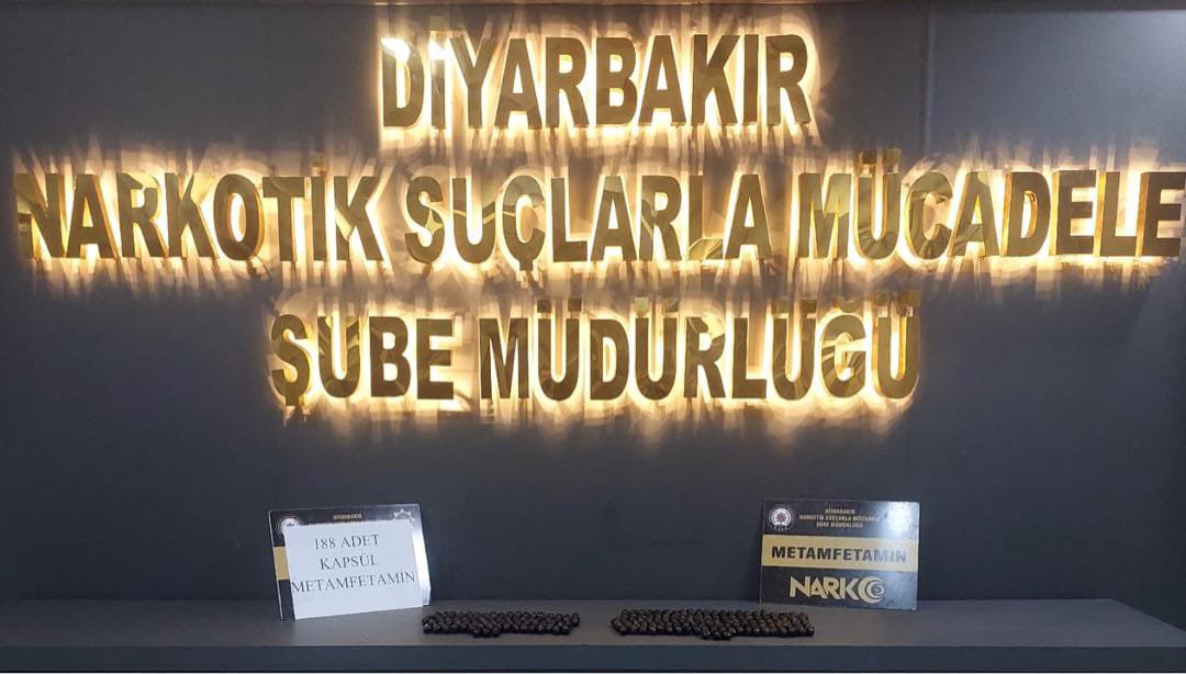 Diyarbakır'da uyuşturucu operasyonu: İki zanlı tutuklandı