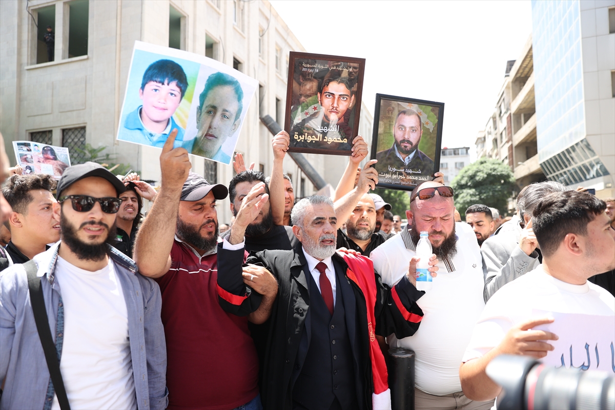 Suriye'de Esed'e idam kararı: Şam'da büyük coşku