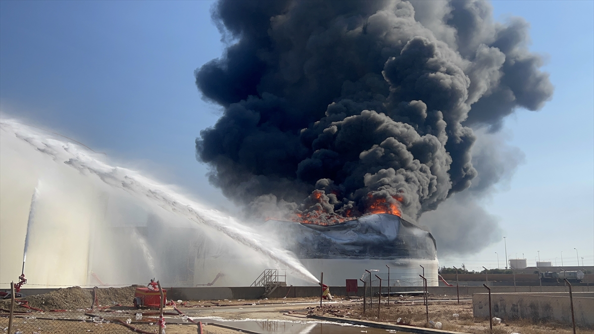 Libya: Zaviye petrol tesisleri kırmızı çizgi, saldırı sürüyor
