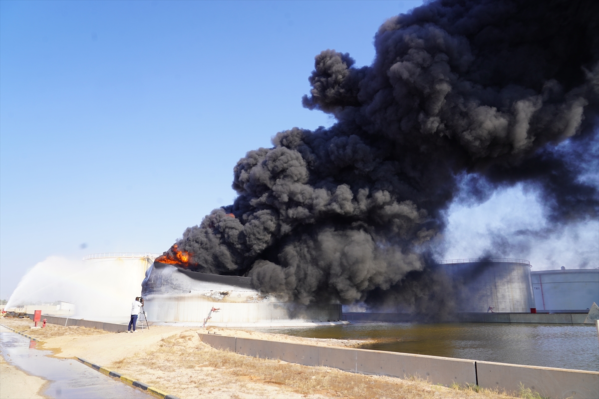 Libya: Zaviye petrol tesisleri kırmızı çizgi, saldırı sürüyor