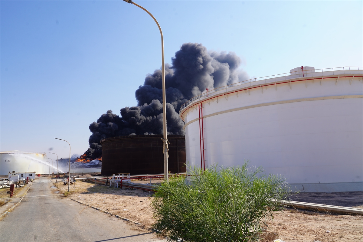 Libya: Zaviye petrol tesisleri kırmızı çizgi, saldırı sürüyor