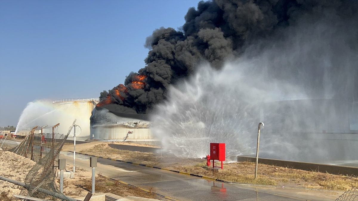 Libya: Zaviye petrol tesisleri kırmızı çizgi, saldırı sürüyor