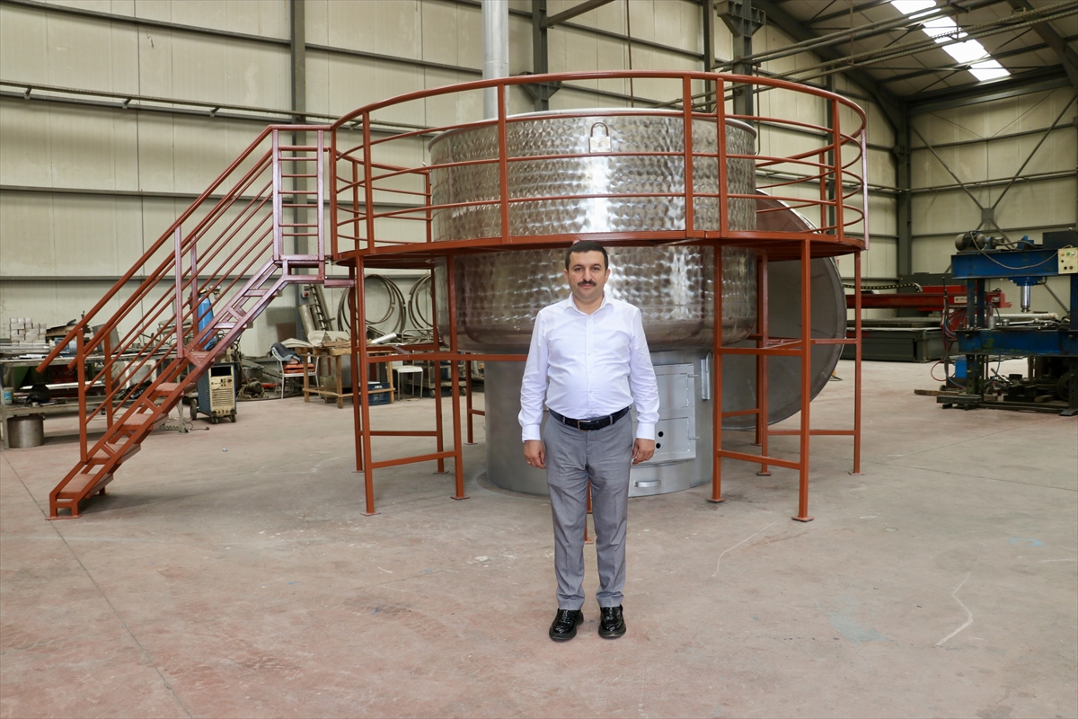 Kelkit şeker fasulyesi dünya rekoru denemesi için dev kazanda pişirilecek