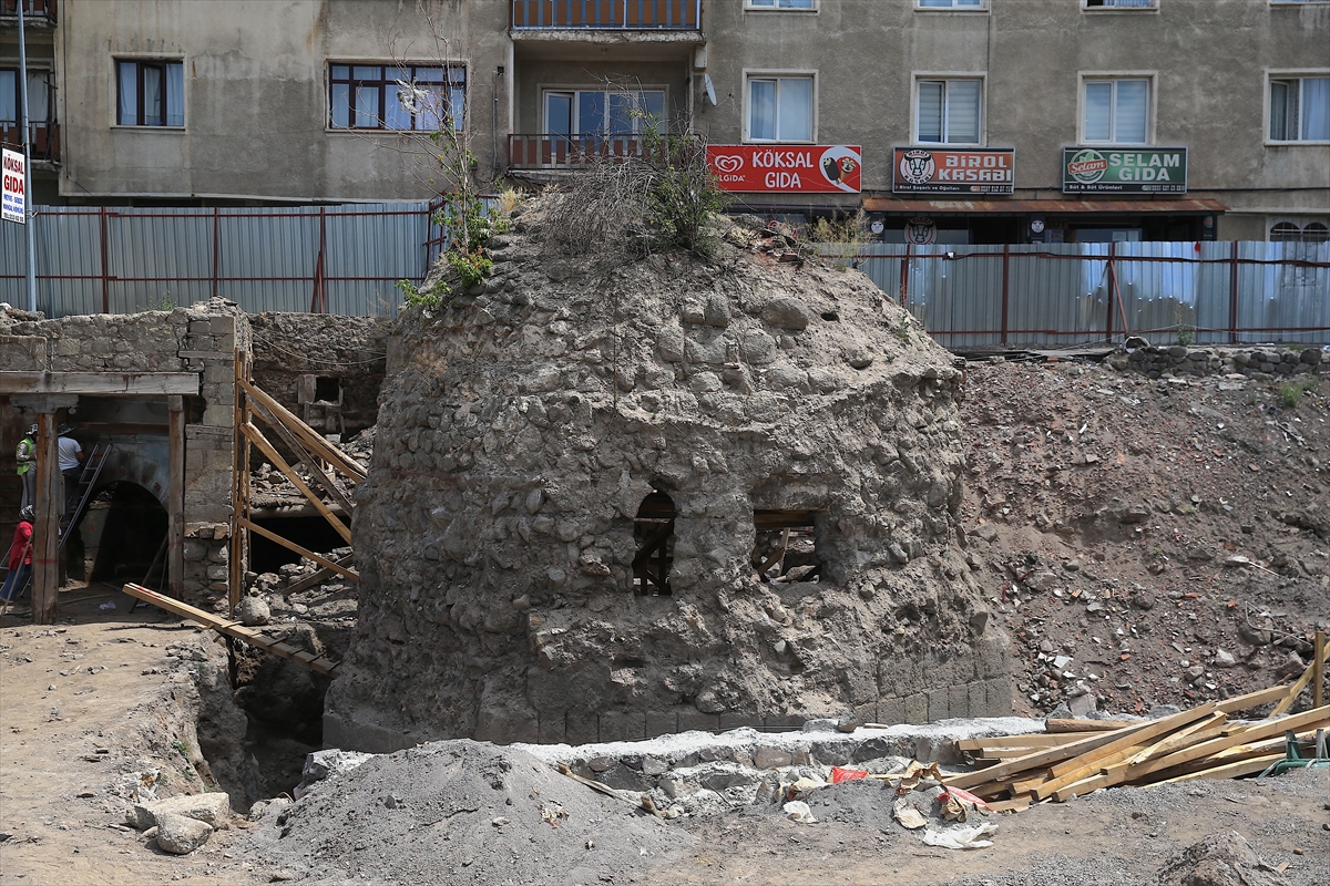 Erzurum'da ahilik teşkilatını kuran Ahi Toman Baba'nın kümbeti gün yüzüne çıkarılıyor