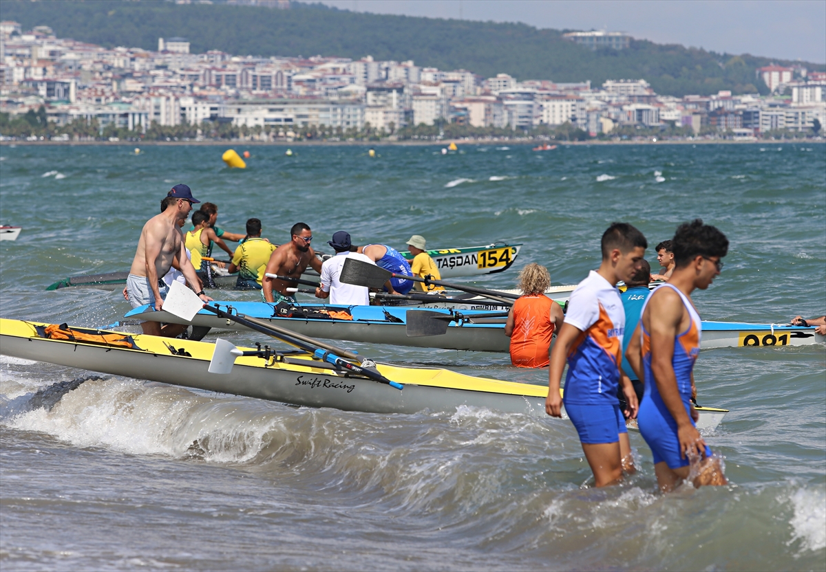 Samsun'da Deniz Küreği Türkiye Şampiyonası devam ediyor