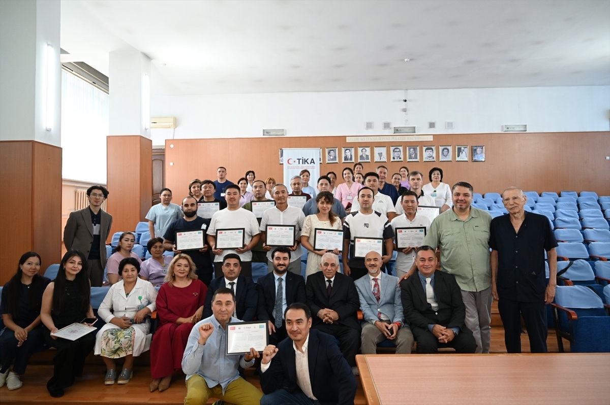 TİKA Desteğiyle Türk Cerrahlar Kazakistan'da Eğitim Verdi
