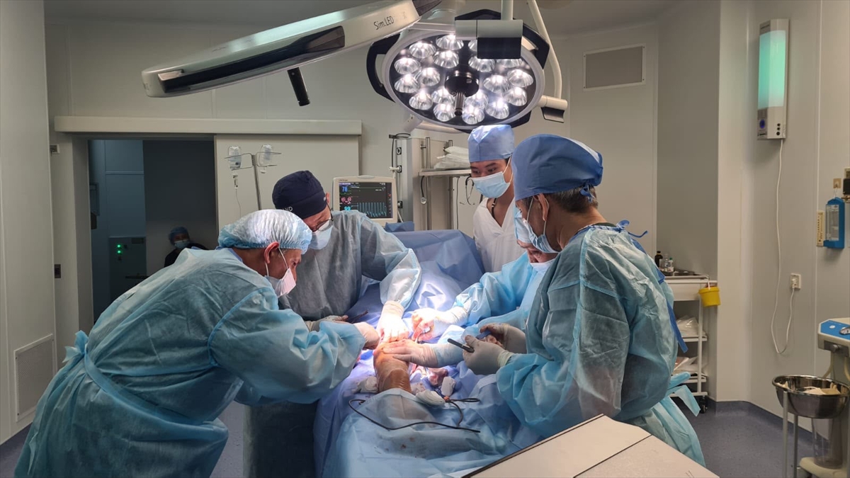 TİKA Desteğiyle Türk Cerrahlar Kazakistan'da Eğitim Verdi