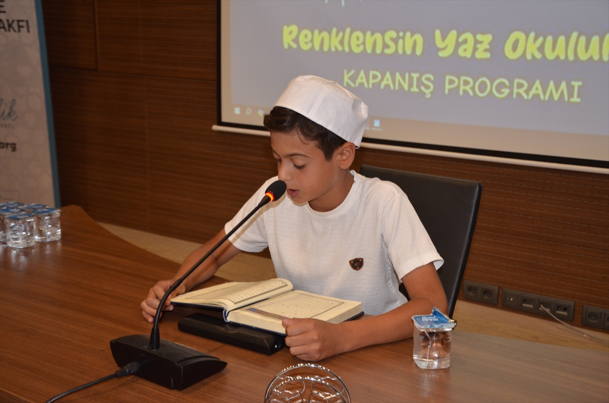 Muş'ta TÜGVA Yaz Okulu kapanışı: 8 bin 200 öğrenci katıldı