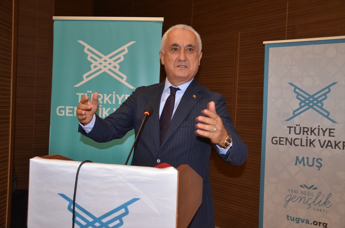 Muş'ta TÜGVA Yaz Okulu kapanışı: 8 bin 200 öğrenci katıldı