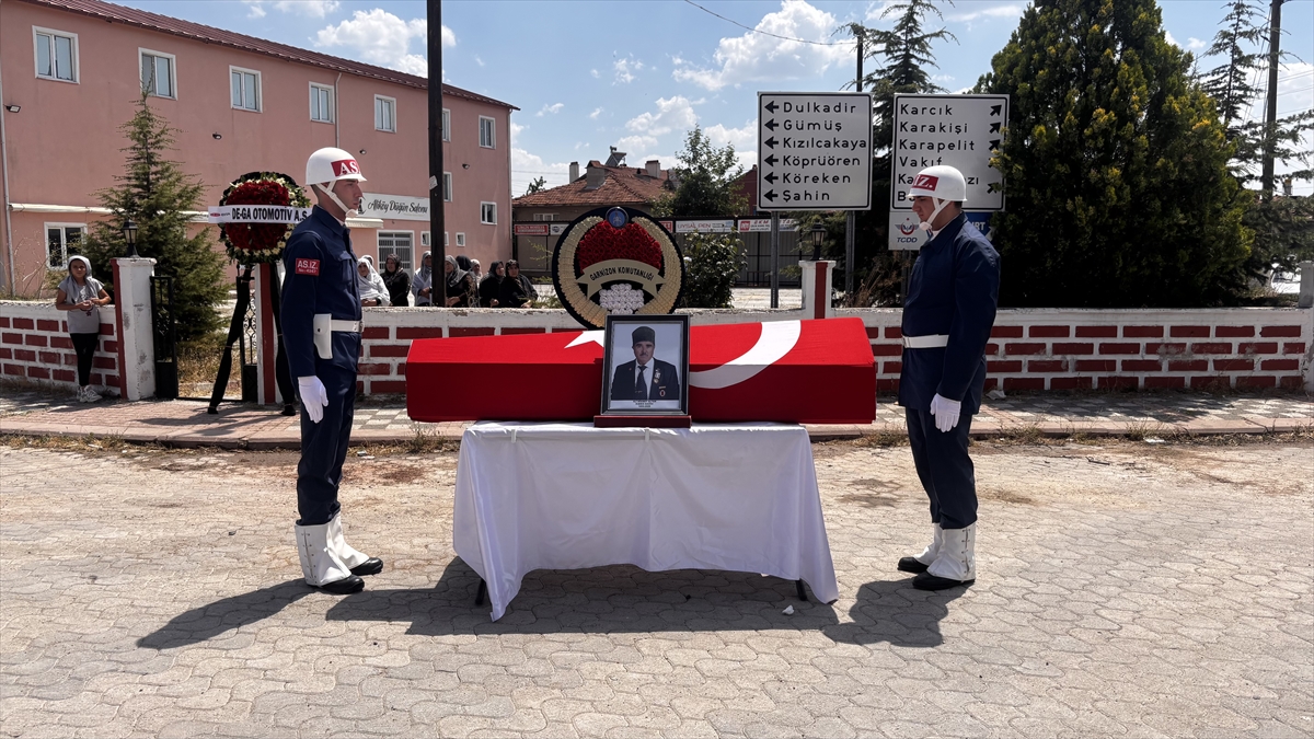 Kütahya'da traktör kazasında ölen Kıbrıs Gazisi defnedildi