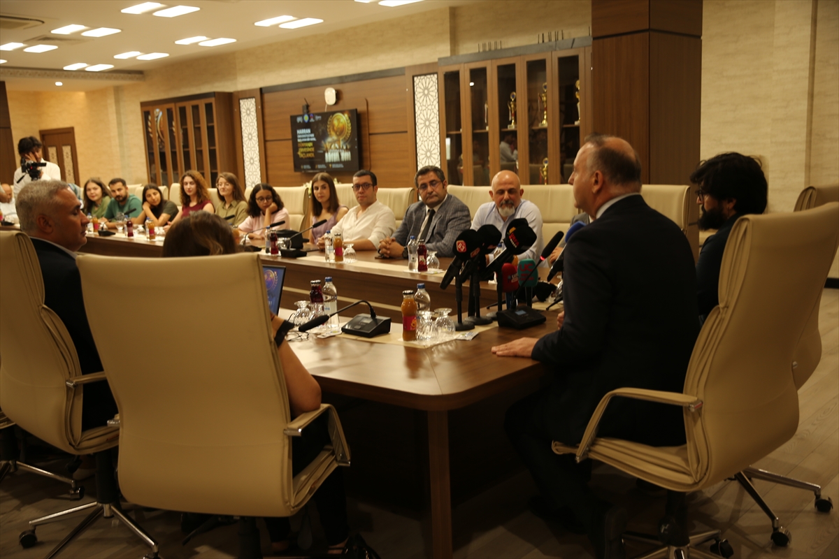 Rektör Güllüoğlu: Vox Humanis Korosu dünya birincisi oldu