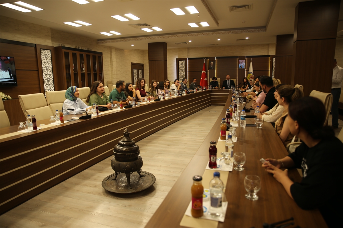 Rektör Güllüoğlu: Vox Humanis Korosu dünya birincisi oldu