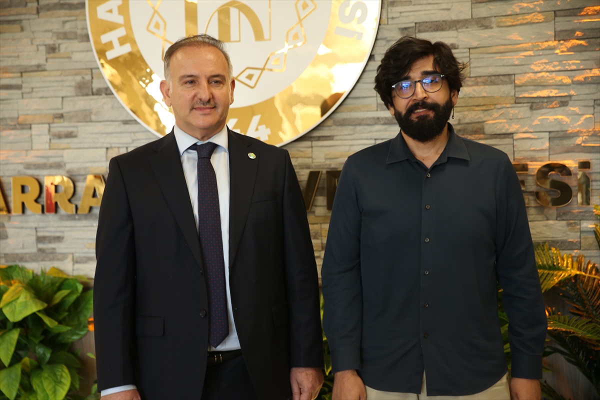 Rektör Güllüoğlu: Vox Humanis Korosu dünya birincisi oldu