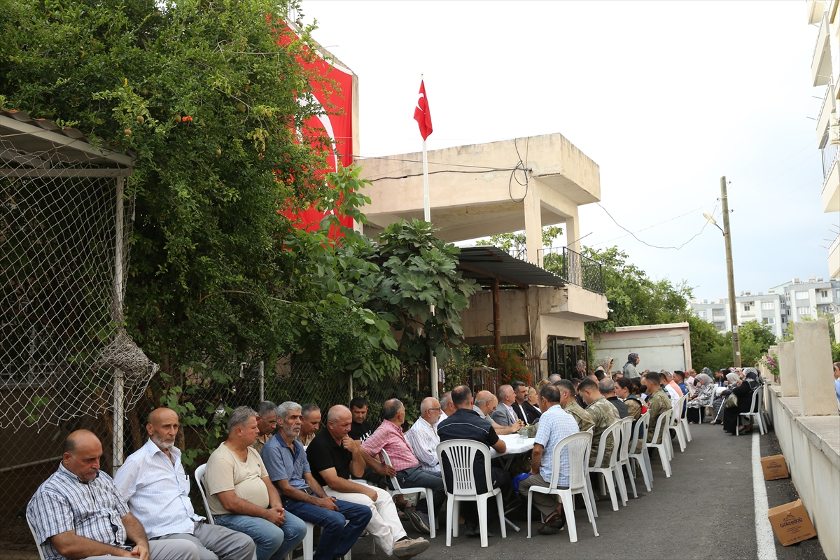 Şehit Ferhat Gedik: Hatay'daki kabri başında anıldı