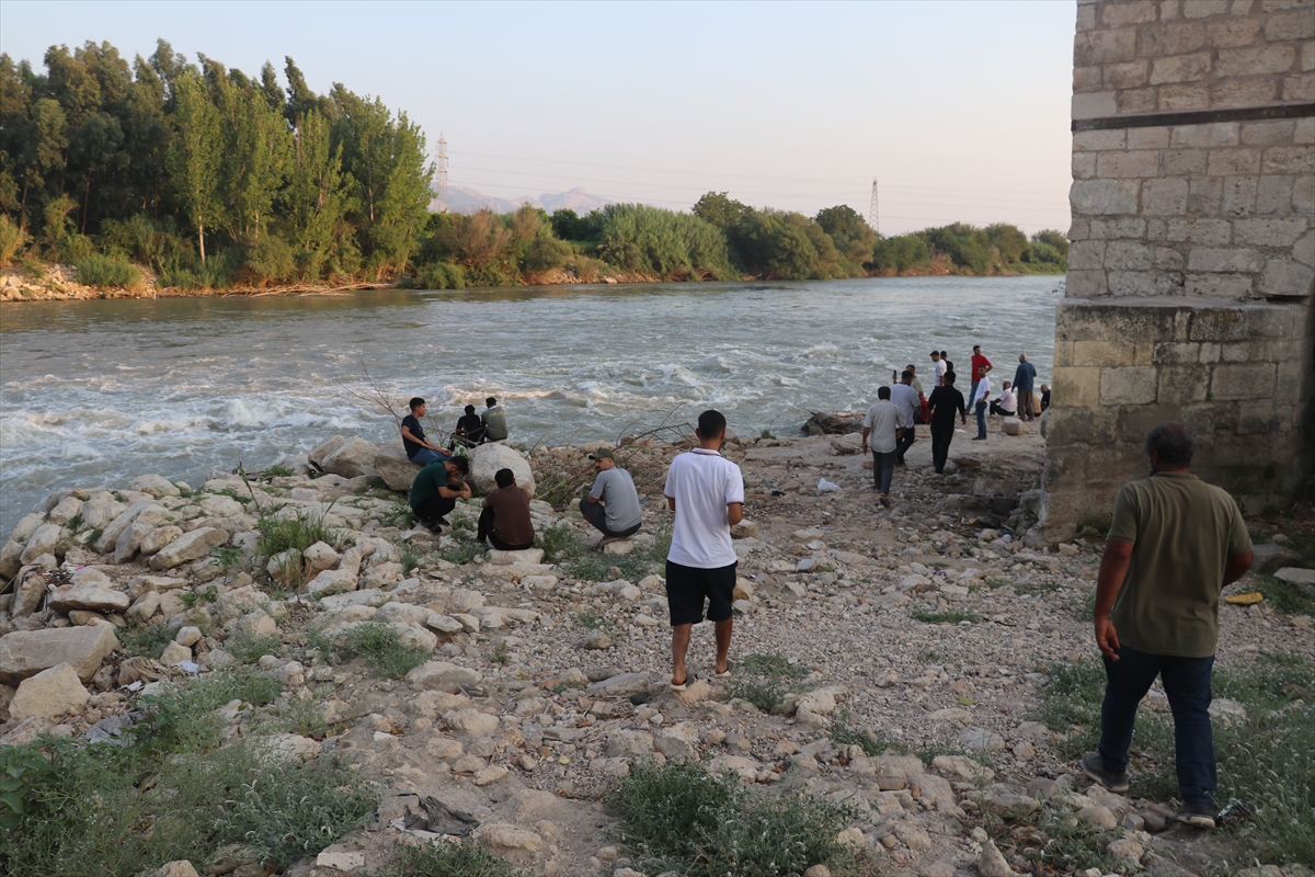 Adana Ceyhan Nehri'nde kaybolan 2 çocuğu arama sürüyor