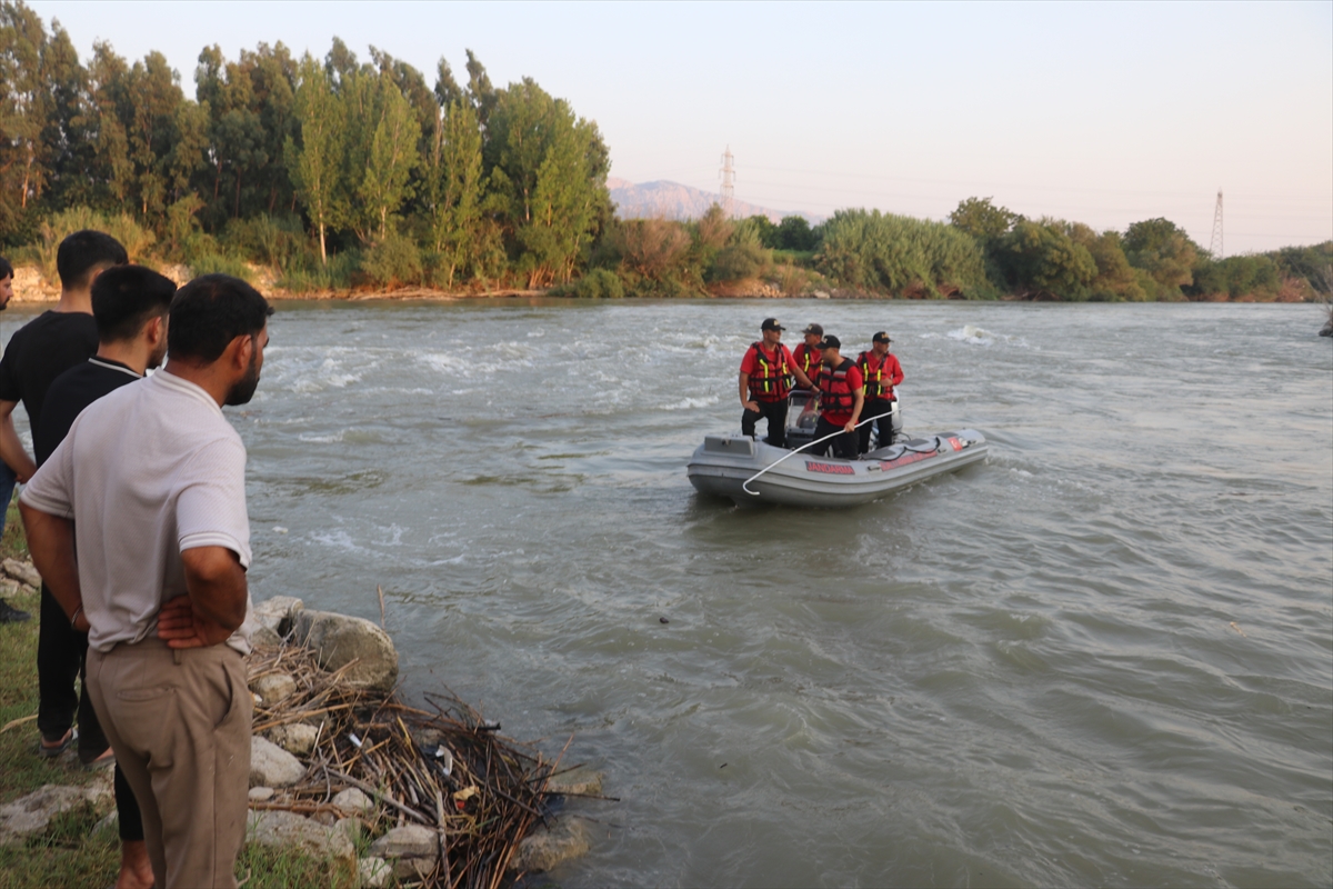 Adana Ceyhan Nehri'nde kaybolan 2 çocuğu arama sürüyor