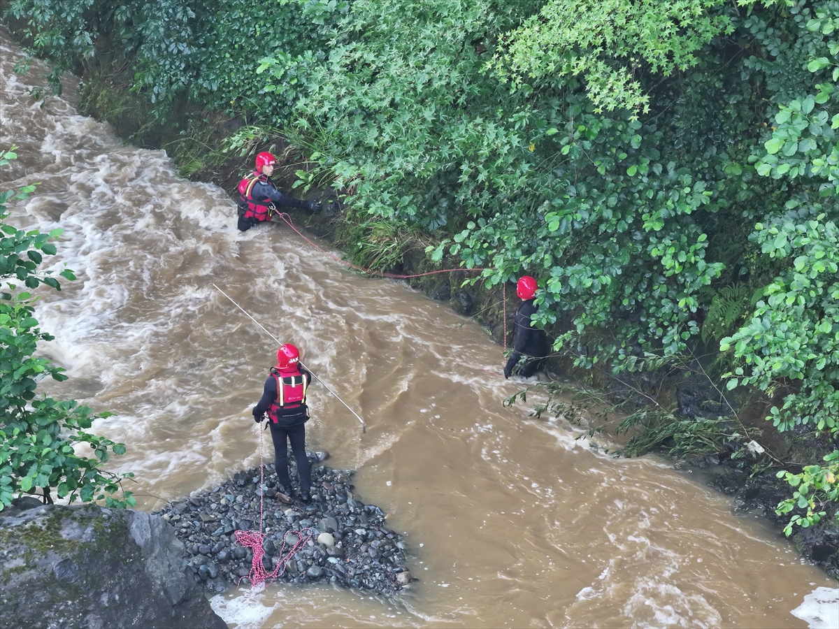 Giresun'da Dere Faciası: İki Kişi Ölü Bulundu, Anne Aranıyor