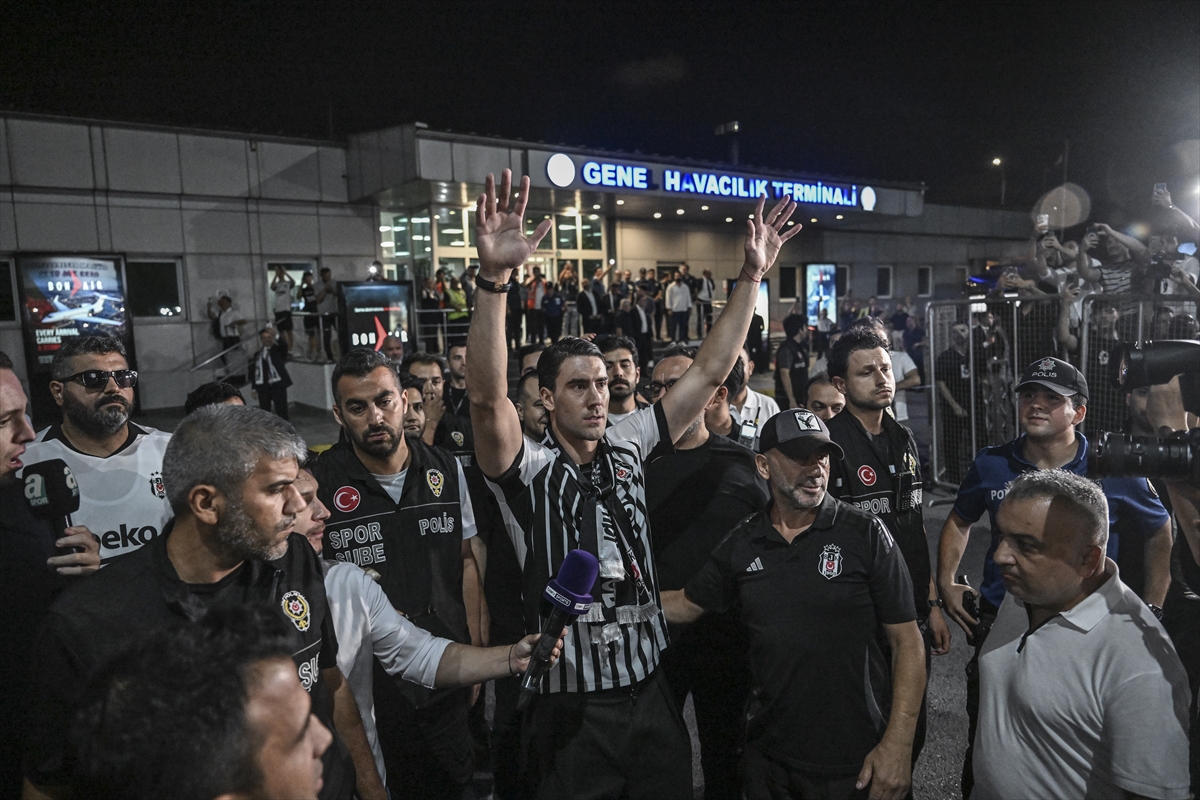 Beşiktaş, Dusan Vlahovic'i İstanbul'a getirdi
