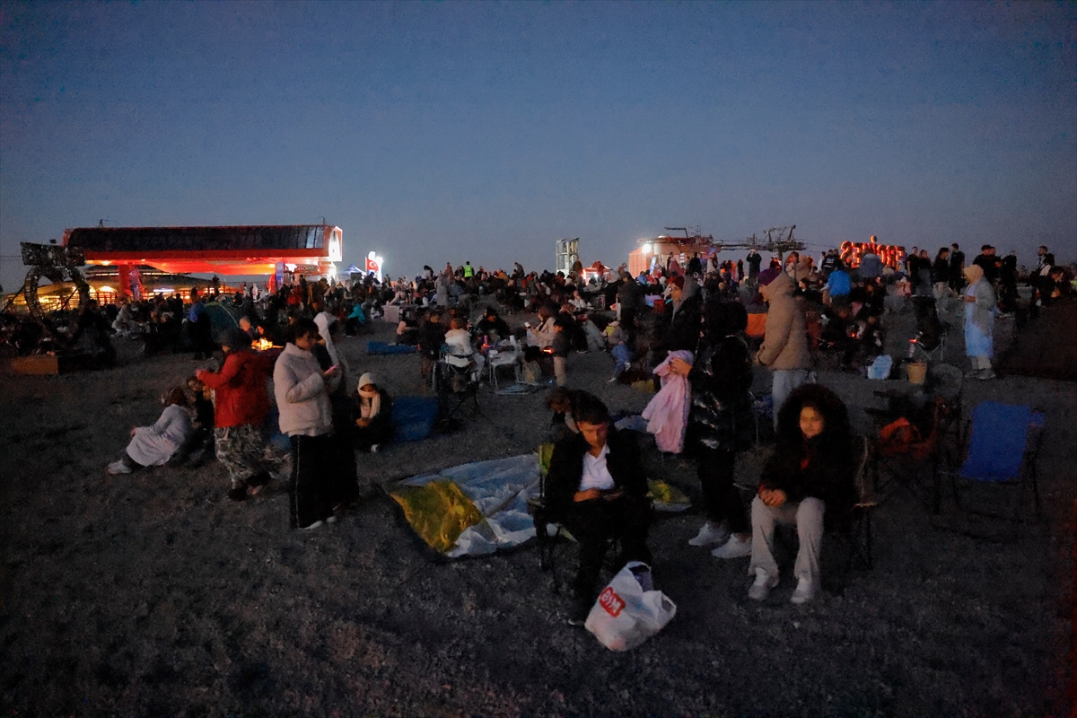 Erciyes'te Perseid meteor yağmuru: Gökyüzü tutkunları izledi