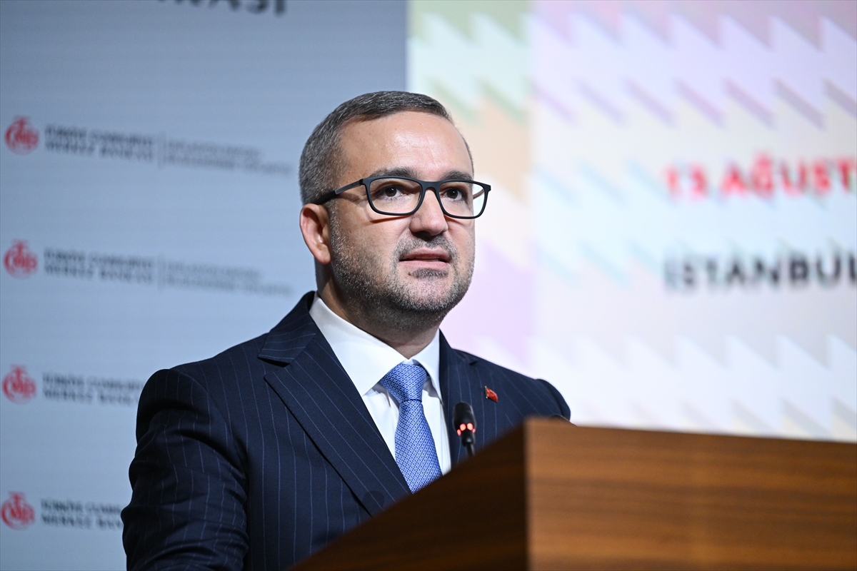 TCMB Başkanı Karahan, Enflasyon Raporu Bilgilendirme Toplantısı'nda soruları yanıtladı: (1)