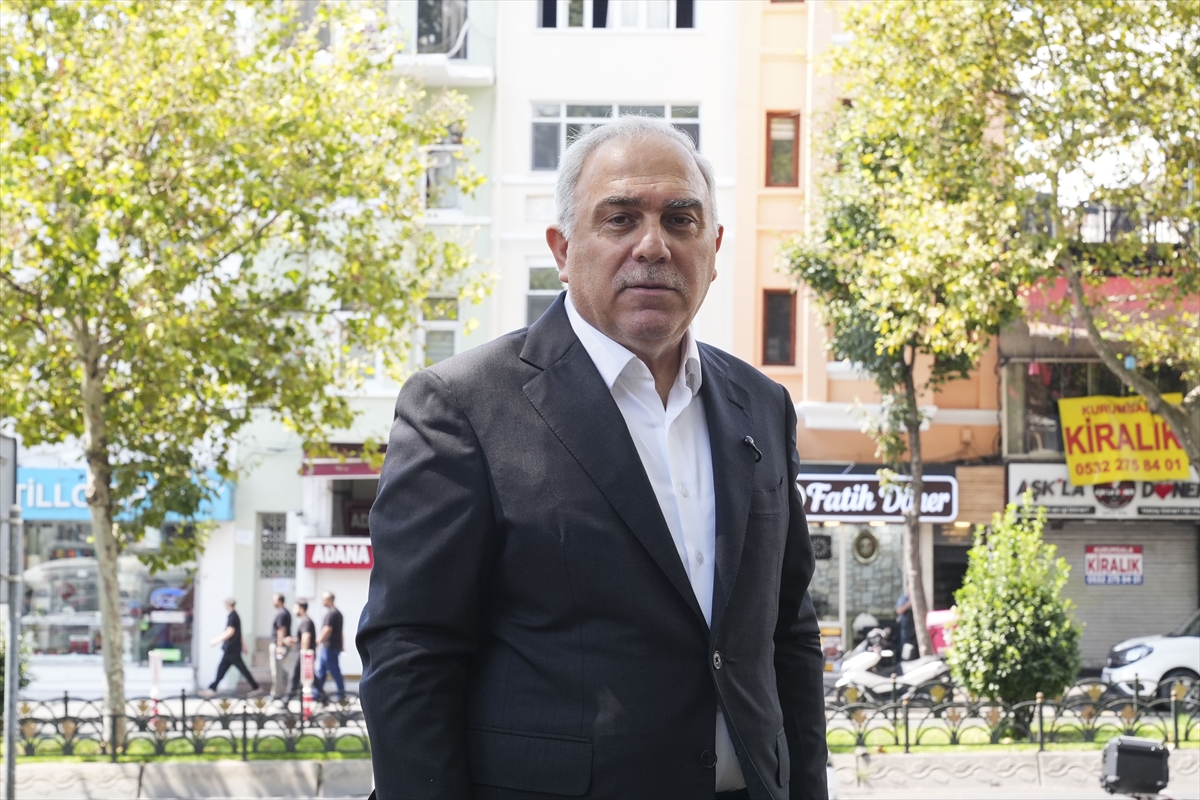 Fatih'te tarihi caddelerin çehresi cephe rehabilitasyonuyla yenileniyor