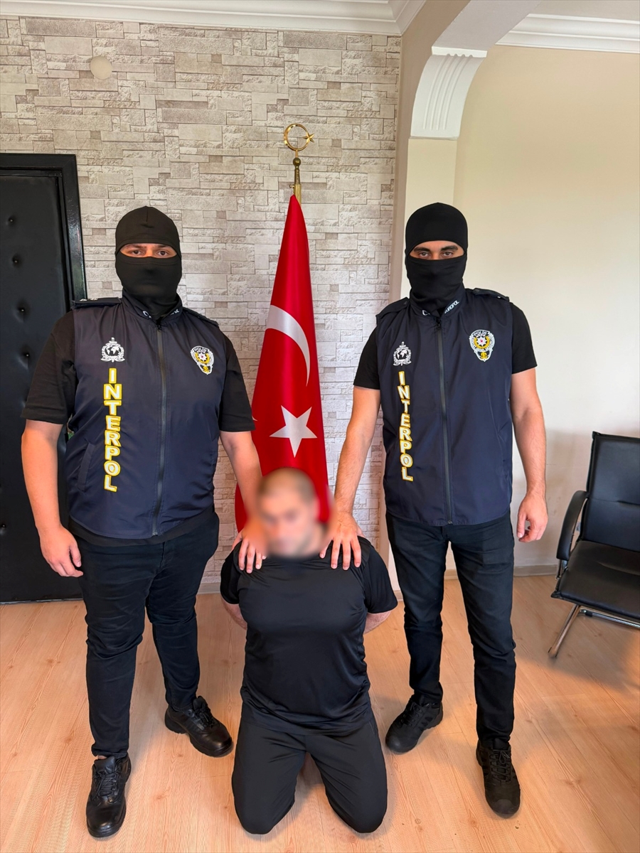İçişleri Bakanlığı: İki suç örgütü elebaşı Gürcistan'dan getirildi