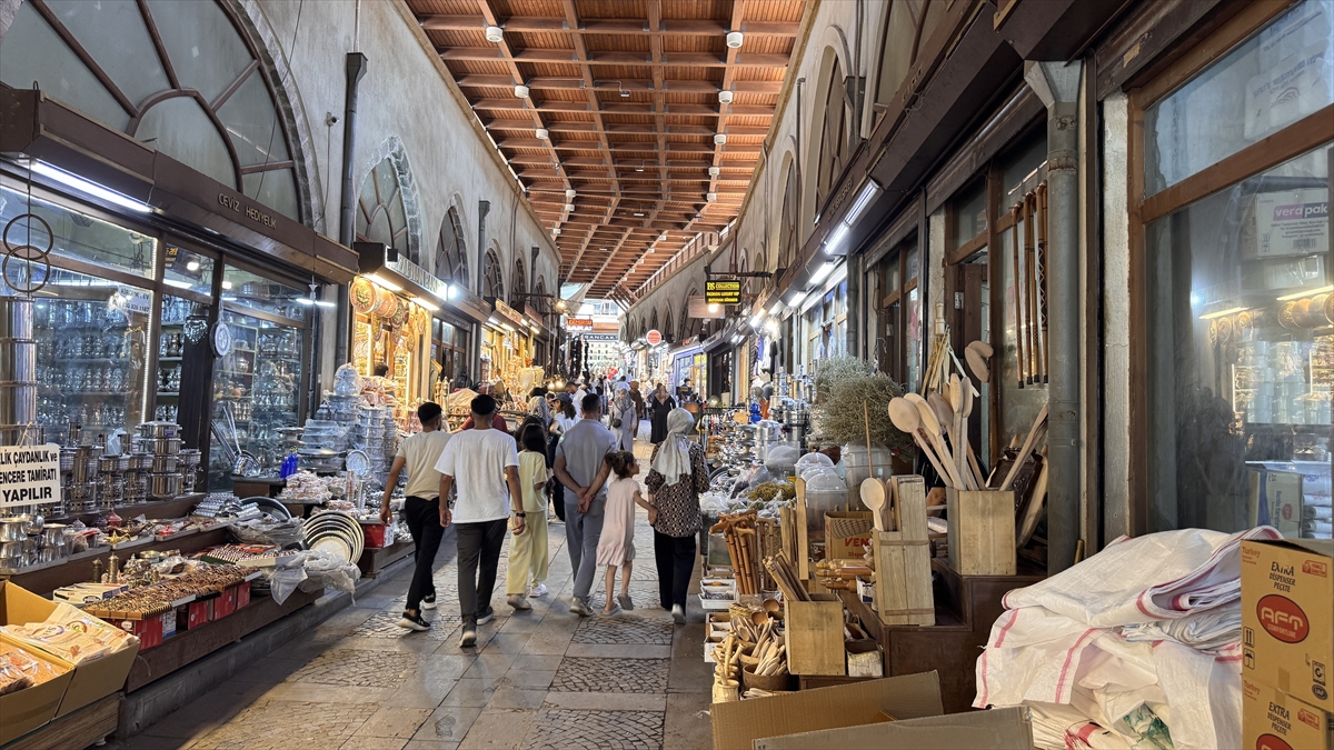 Gaziantep ve Çevre İllerde Sıcak Hava Etkisini Sürdürüyor