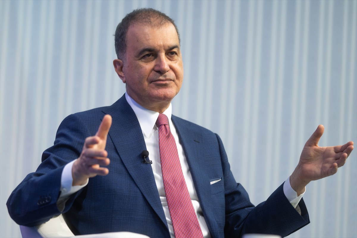 Ömer Çelik: AK Parti toplumsal merkezin taleplerini temsil etti