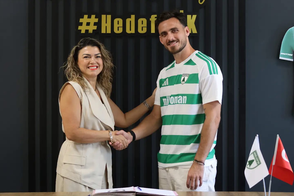Muğlaspor, Venezuelalı stoper Luis Mago'yu kadrosuna kattı