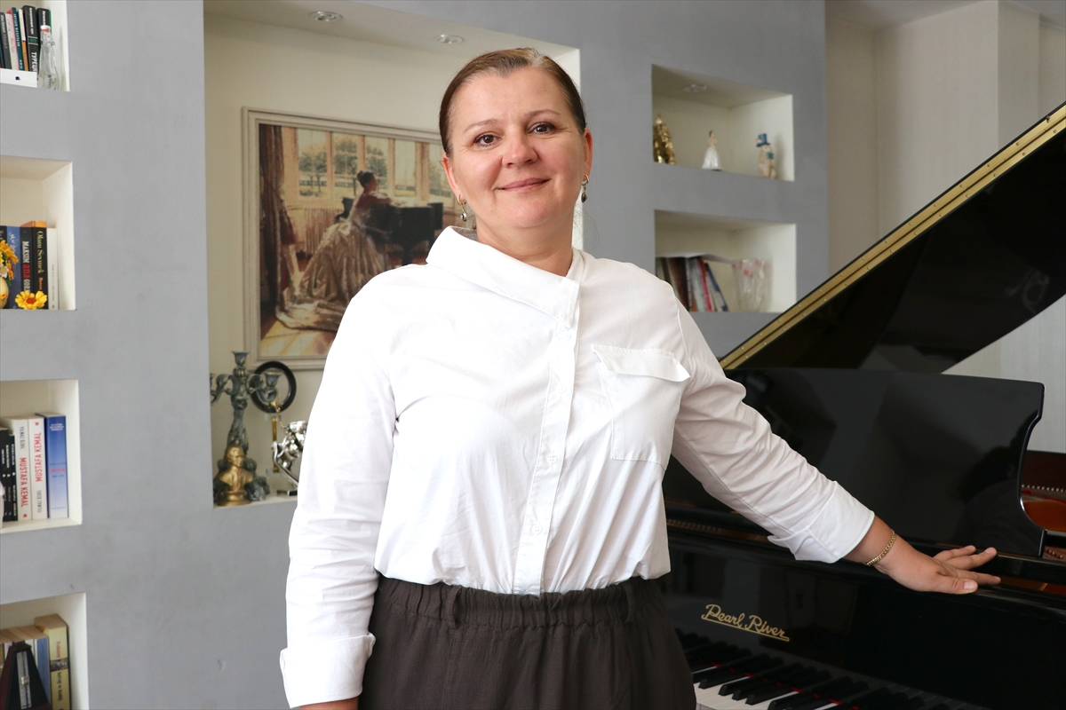 Piyanist anne ve kızı, uluslararası yarışmada iki birincilik kazandı