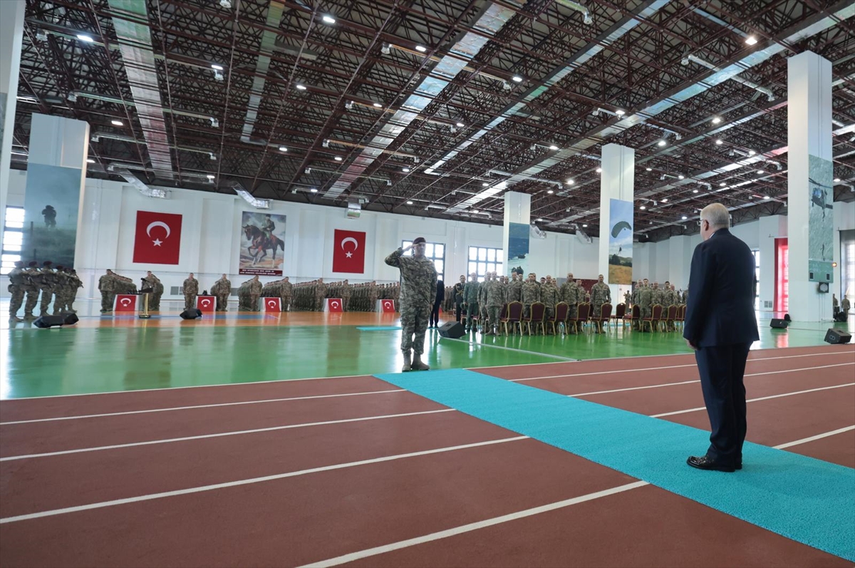 Bakan Güler: Özel Kuvvetler İhtisas Kursu kapanışında