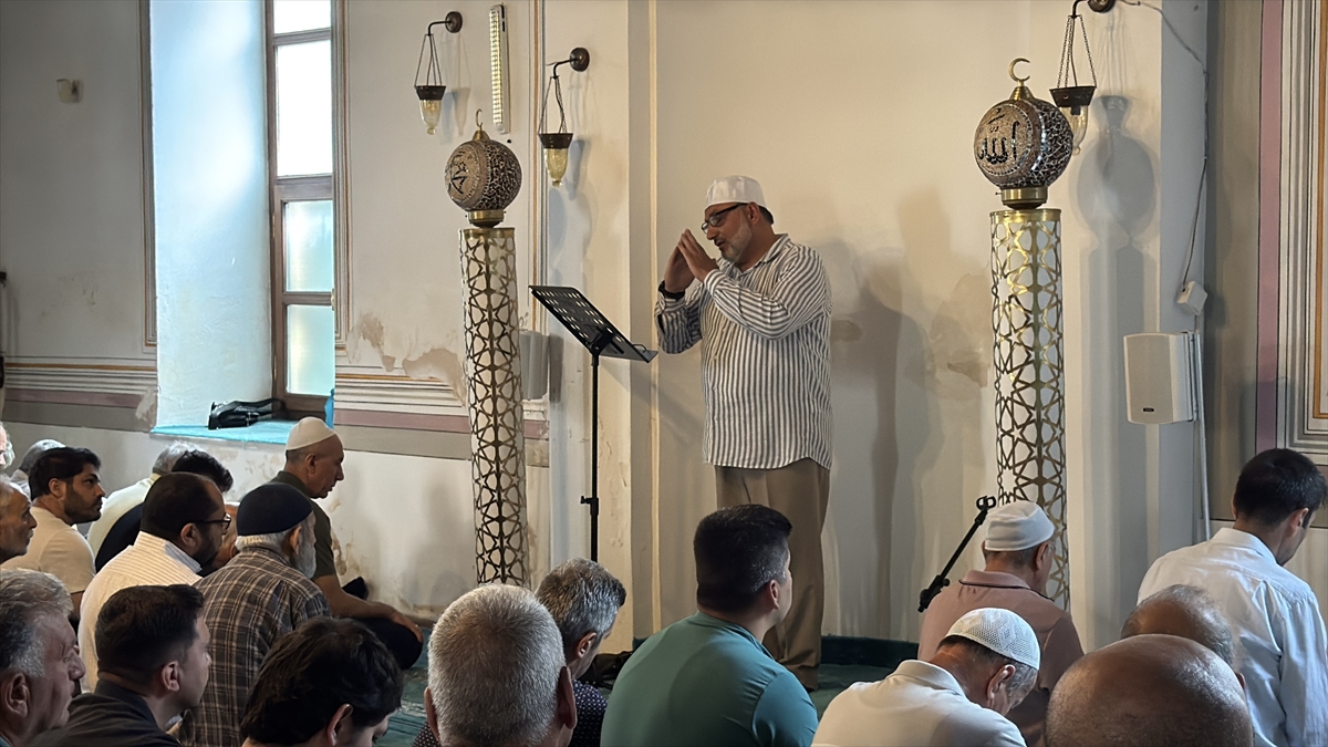 Kırklareli'nde cuma hutbesi işaret diline çevrildi