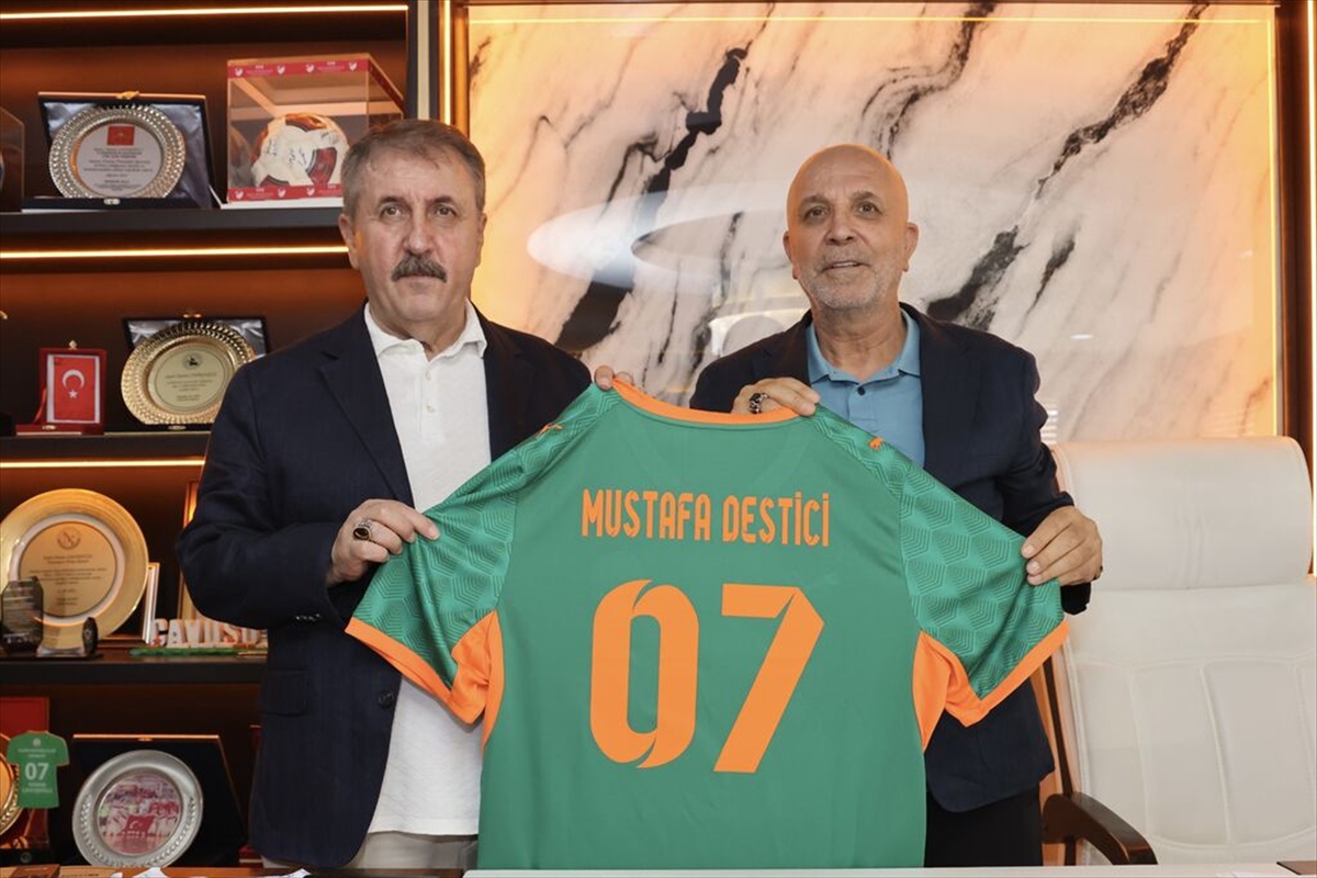 Mustafa Destici: Alanyaspor'a taziye ve geçmiş olsun ziyareti