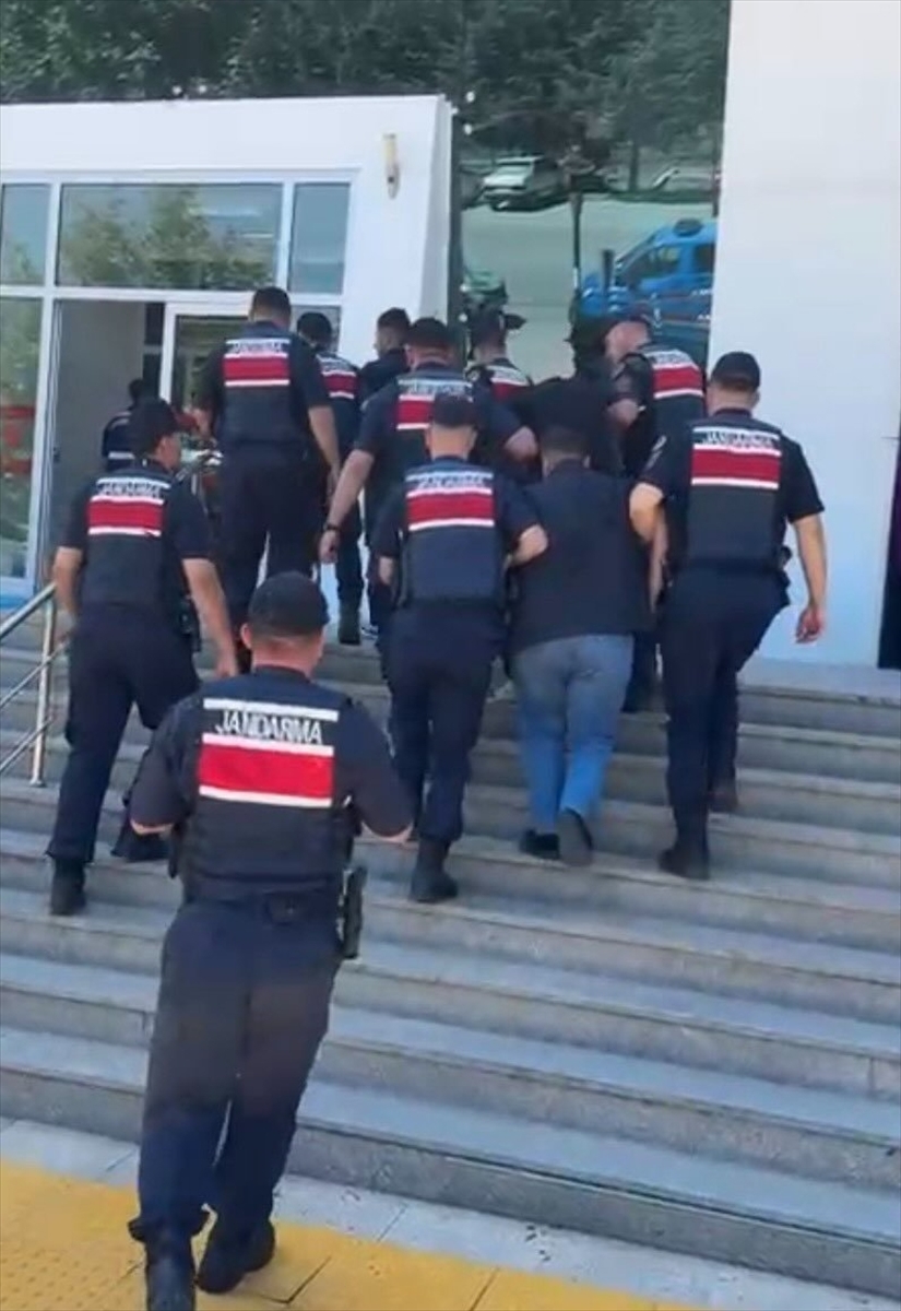 Burdur'da 1 milyonluk ziynet hırsızlığı: 3 tutuklama