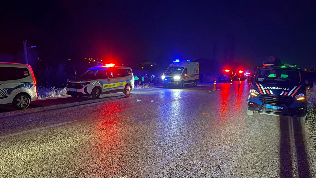 Kırıkkale'de kaza: Otomobil şarampole devrildi, 1 ölü, 2 yaralı