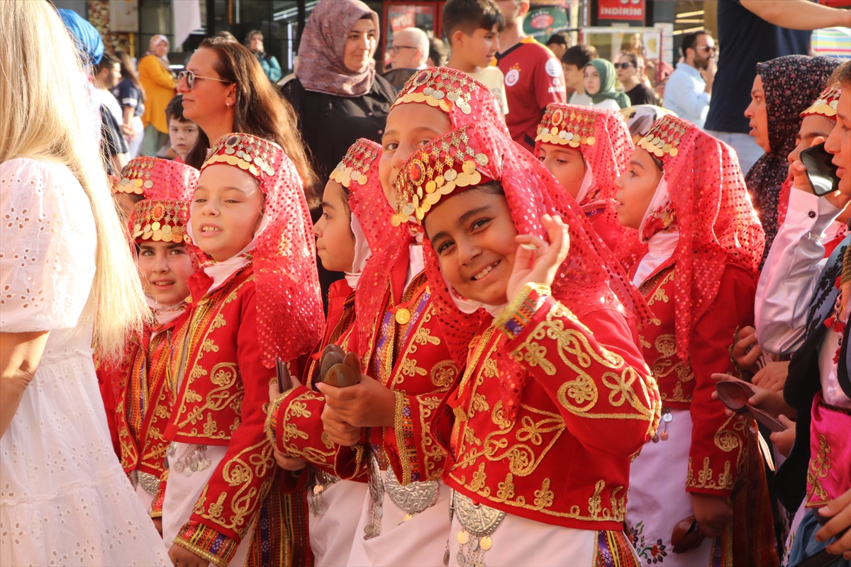 Çankırı'da 5. Uluslararası Tuz Festivali coşkuyla başladı