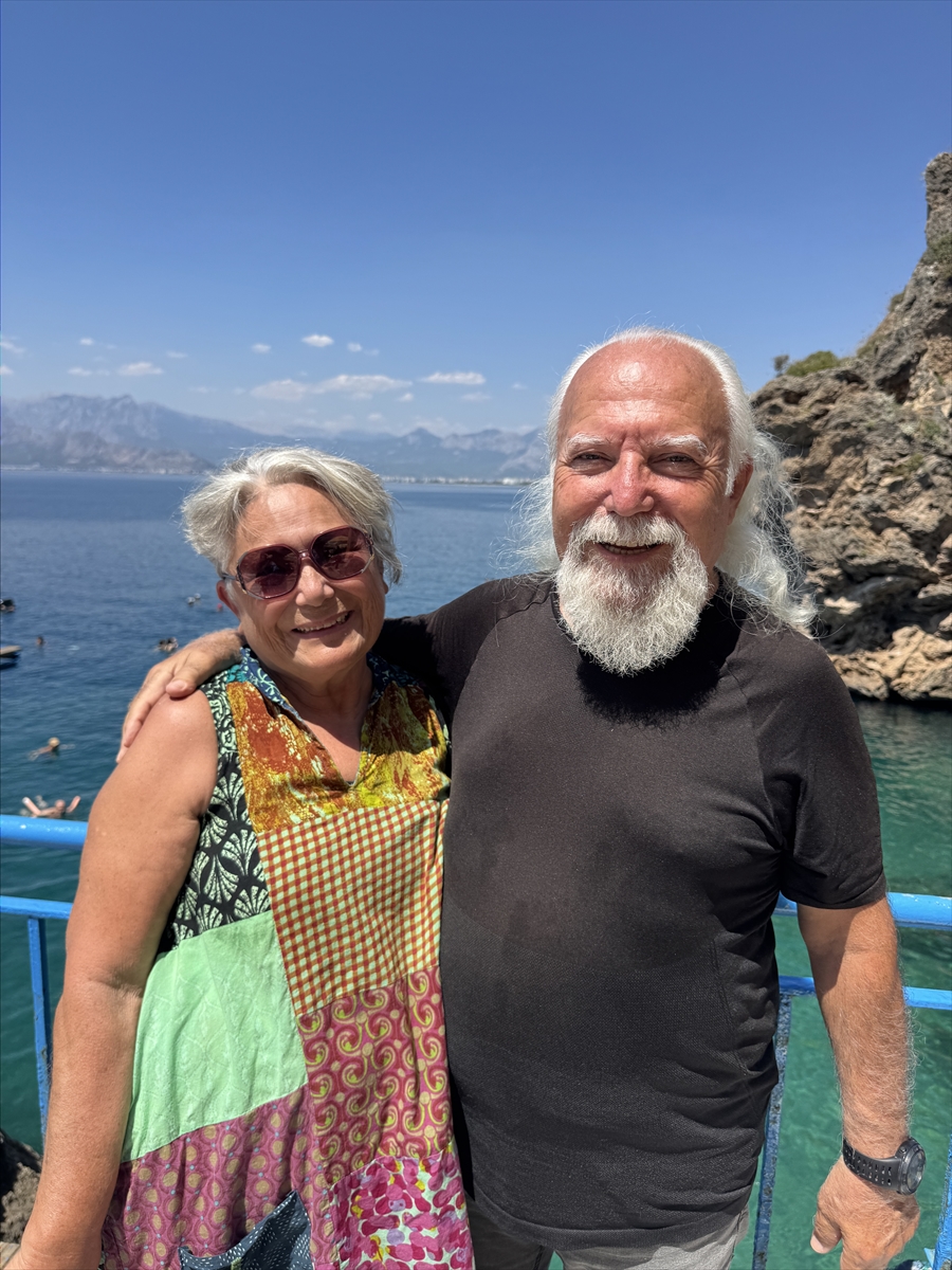Antalya Falez Plajları: Mavi Bayraklı Koylar Akdeniz'le Buluşuyor