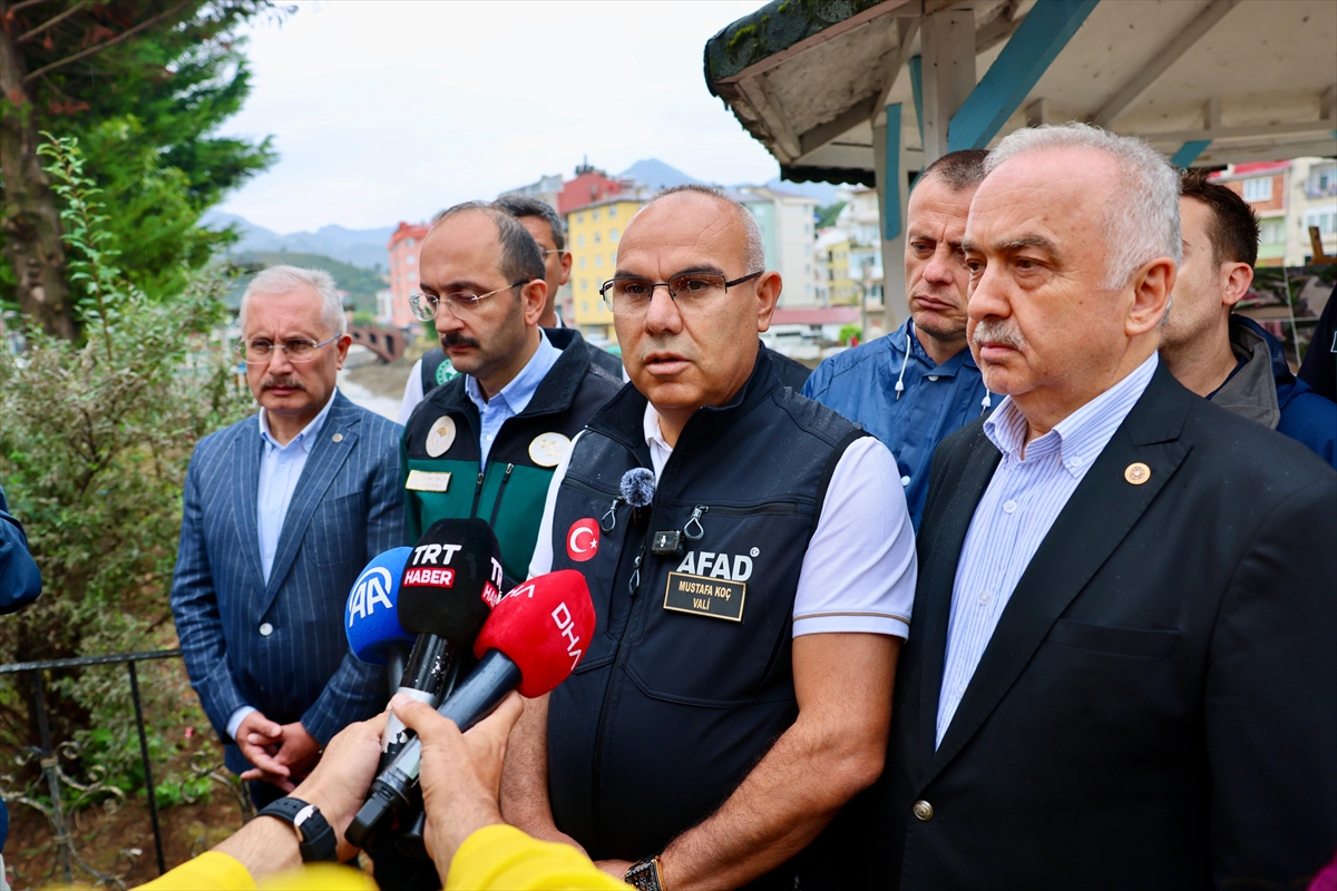 Giresun Valisi Koç: Selde kaybolanlara ulaşmak için çabalıyoruz