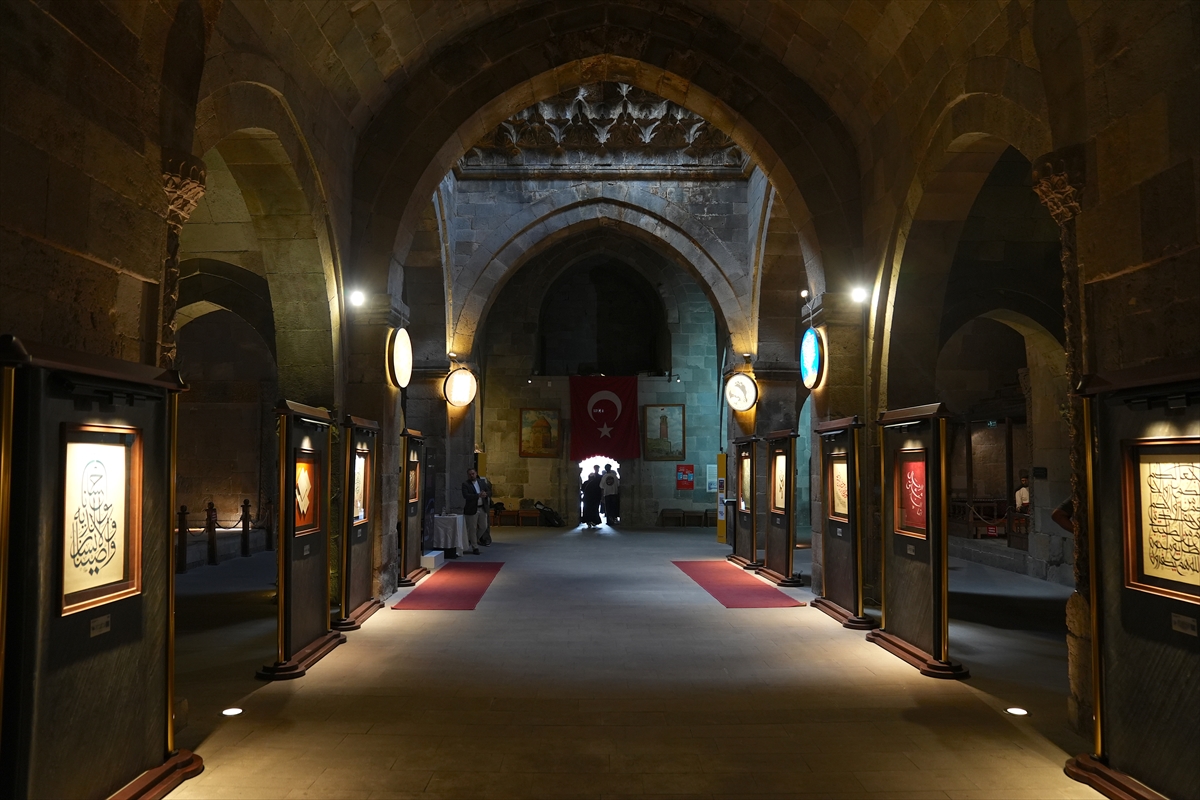 Albayrak Medya: Erzurum'da 'Hane' İslam sanatları sergisi açıldı