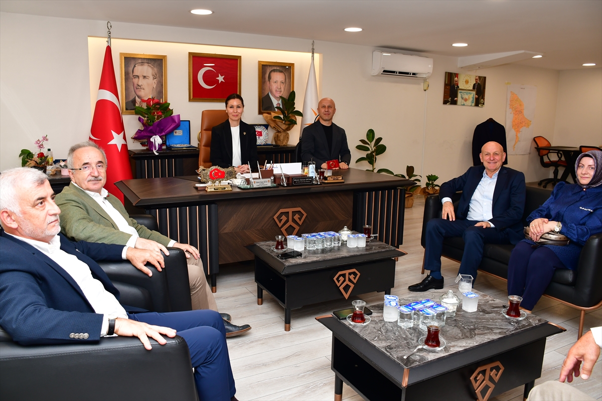 AK Parti'li Karaaslan: Terme'de esnaf ve üretici ziyareti