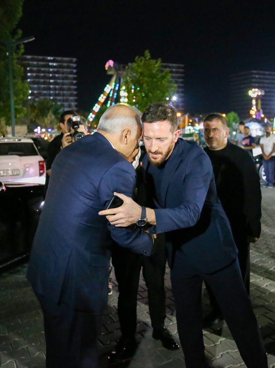 Vali Murat Zorluoğlu: Amedspor-Erzurumspor maçı barışa sahne olacak