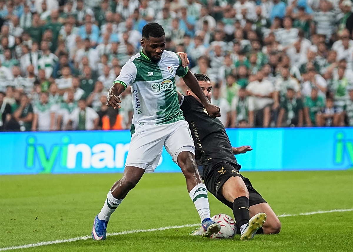 Trendyol 1. Lig: Bursaspor, Iğdır FK'yi 1-0 mağlup etti