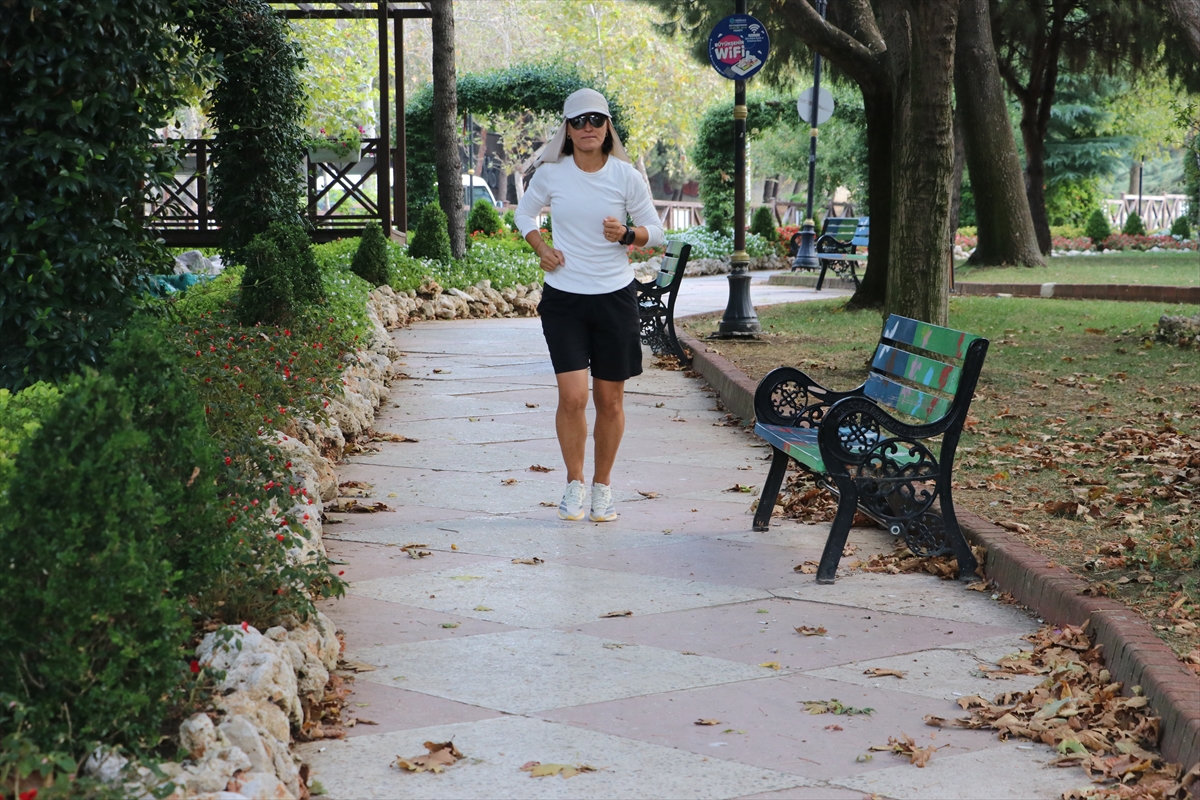 Ebru Toksöz: Tuz Gölü ultra maratonunda zirveyi hedefliyor