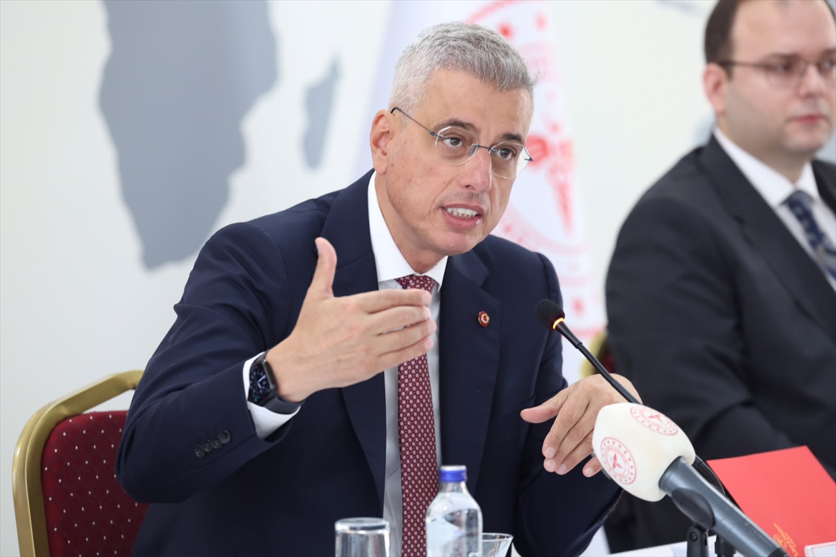 Sağlık Bakanı Memişoğlu: Yerli üretimle tam bağımsızlık hedefi